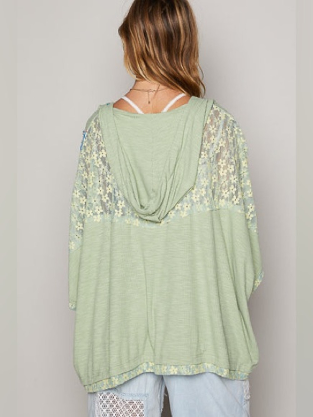 POL Oversized Peace Sign Patch Hooded Top in Sage/Yellow - Picture 4 of 8